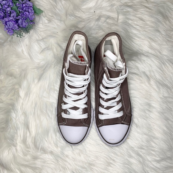 levi's high top canvas shoes